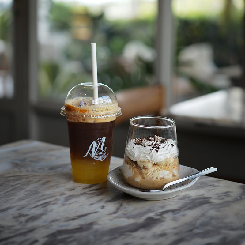 Mata Cafe - Store & Artspace กาแฟ