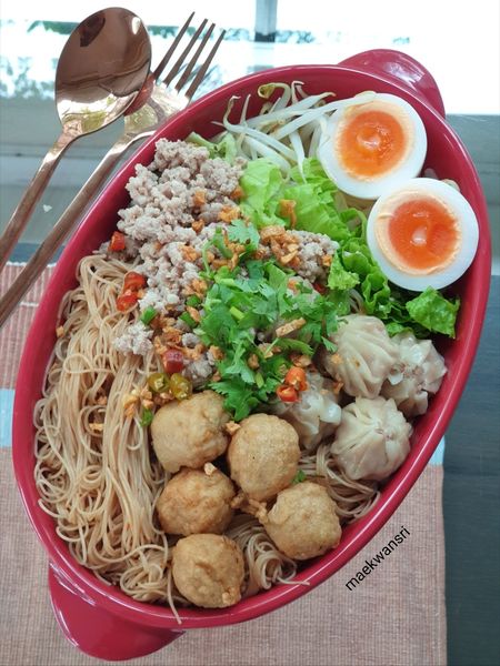 หมี่คลุก