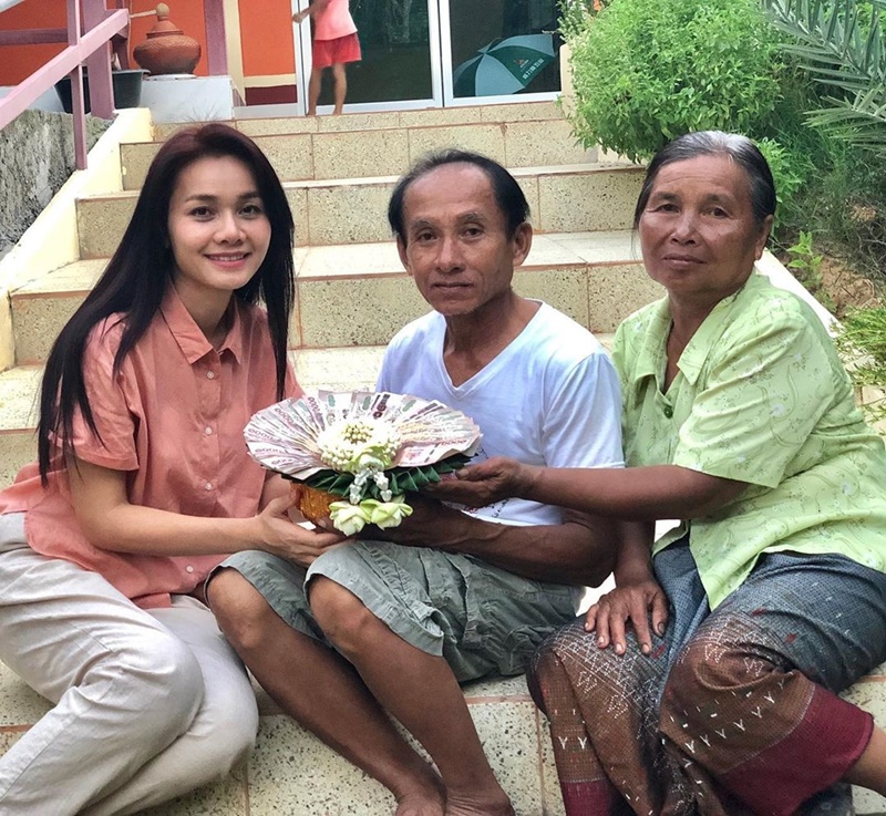 ต่าย อรทัย