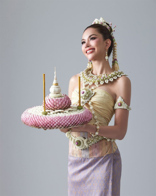 ส่อง 14 ไอเดียชุดไทยลอยกระทง งามสะดุดตา น่ามองทุกชุด