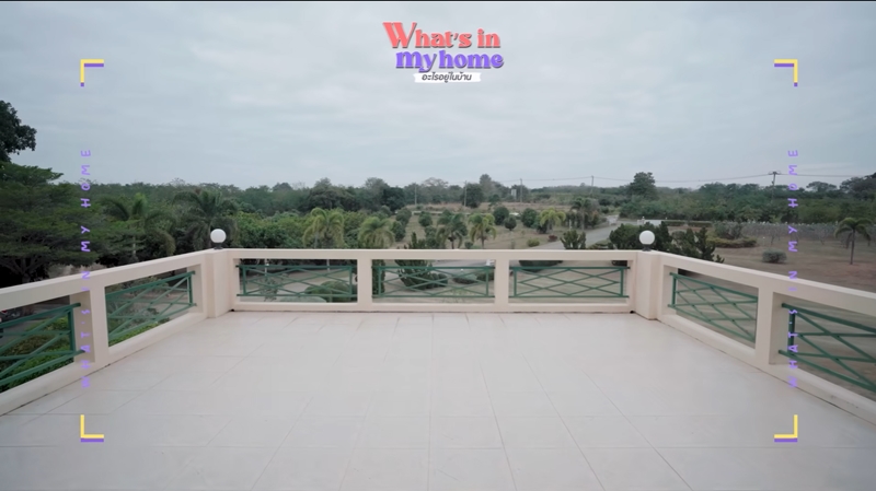 บ้าน แก้มบุ๋ม ที่เขาใหญ่ ดาดฟ้า