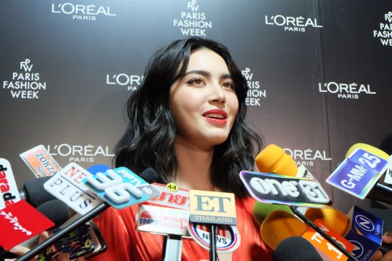 ใหม่ ดาวิกา