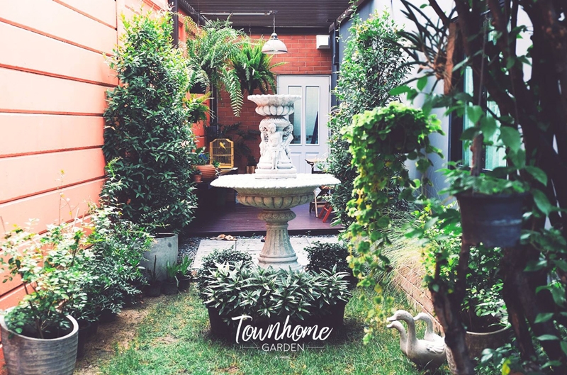 จัดสวนข้างบ้านทาวน์เฮ้าส์
