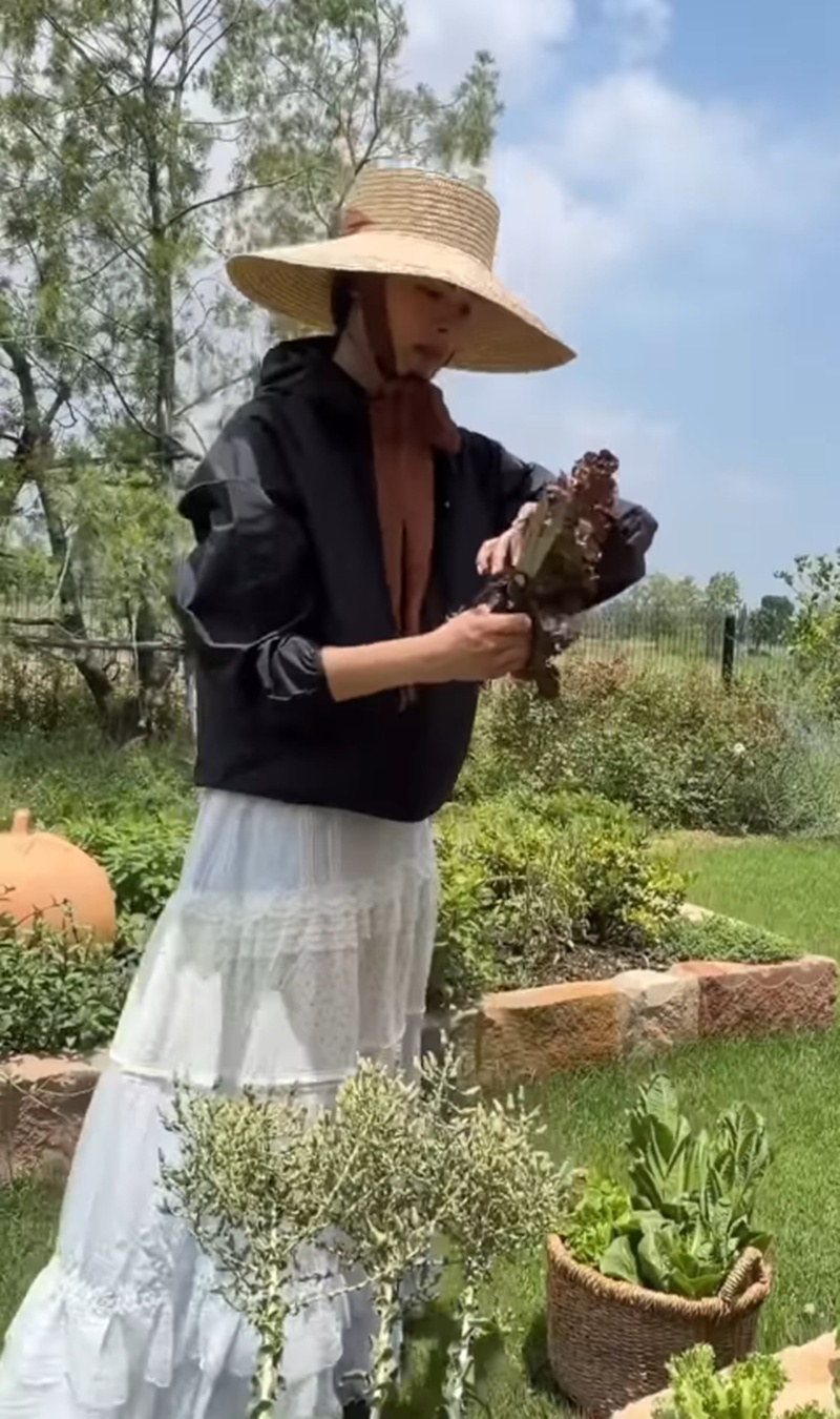บ้านญาญ่า