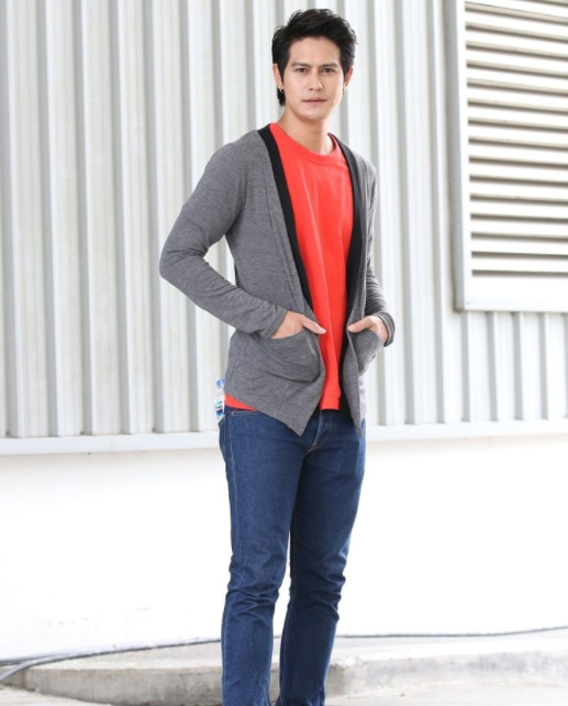 อดีตนักแสดง