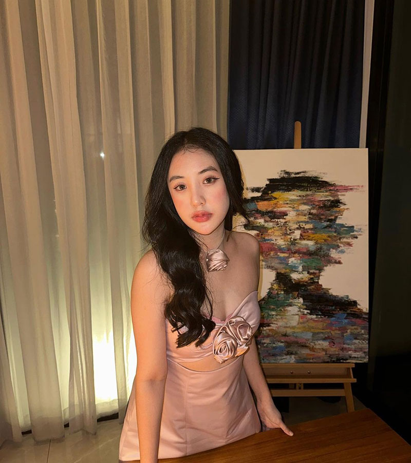 น้องพลอย