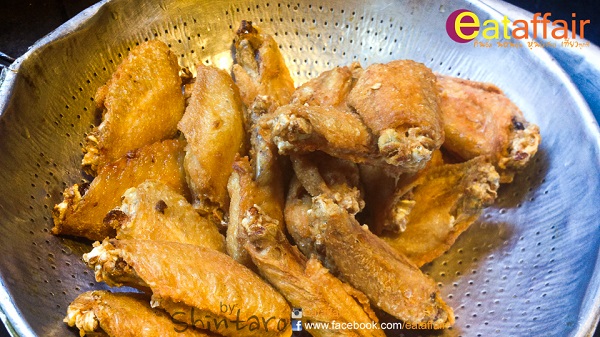 ปีกไก่ทอดน้ำปลา