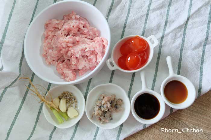 หมูสับนึ่งไข่เค็ม