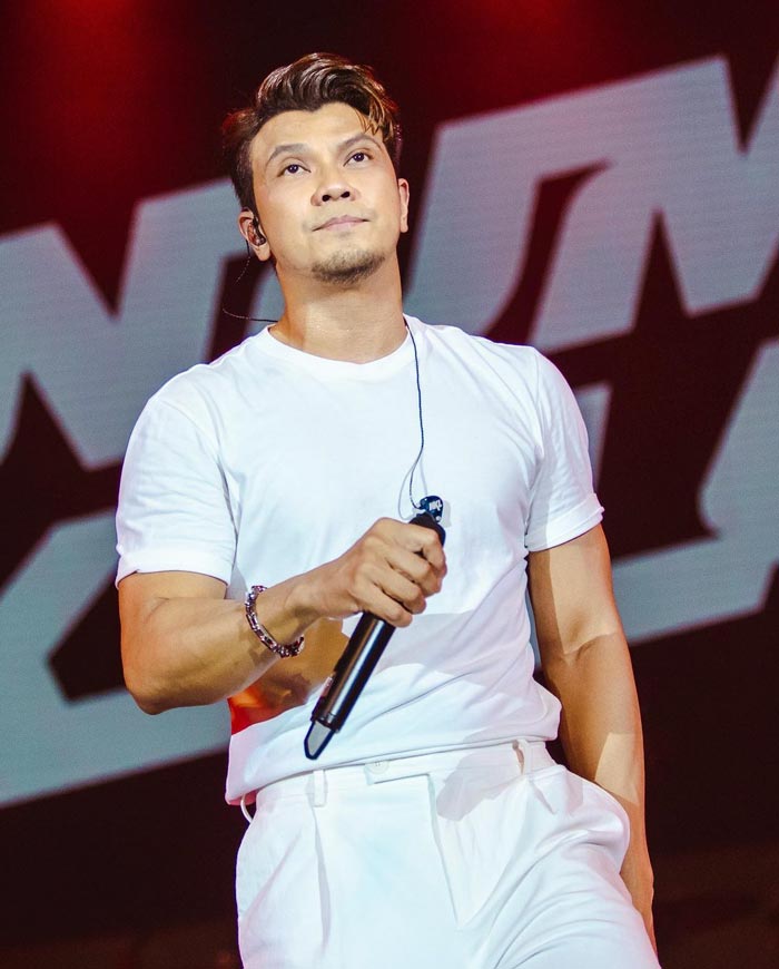 หนุ่ม กะลา