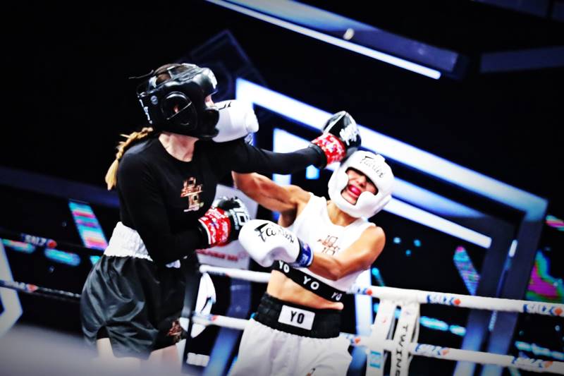 10 Fight 10 โย ยศวดี ซาบีน่า 