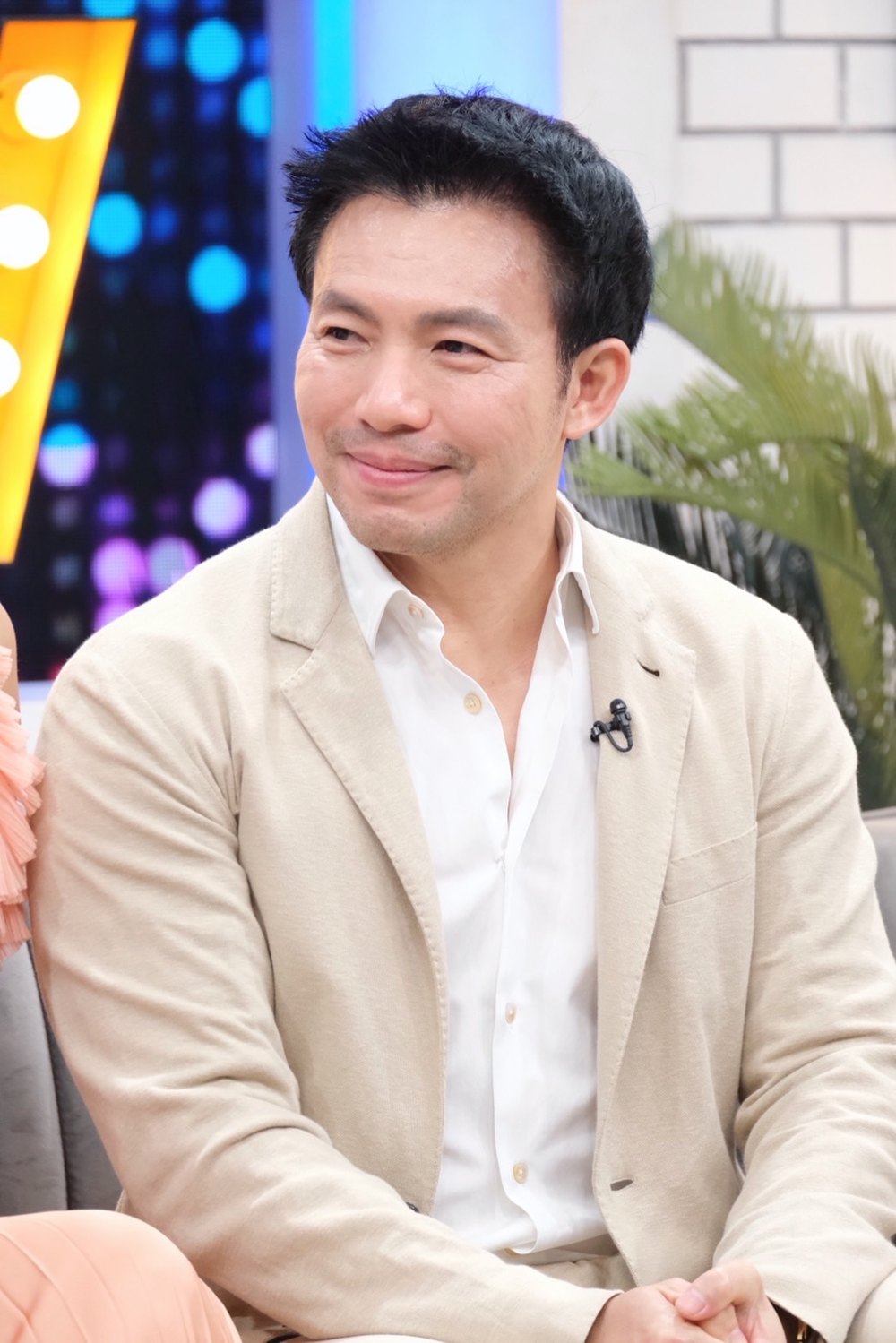 หมอสอง นพรัตน์ ควง น้องออน สมฤทัย ออกรายการคุยแซ่บโชว์