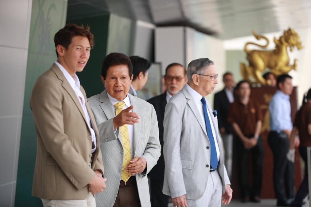 ทราย สก๊อต ประวัติ