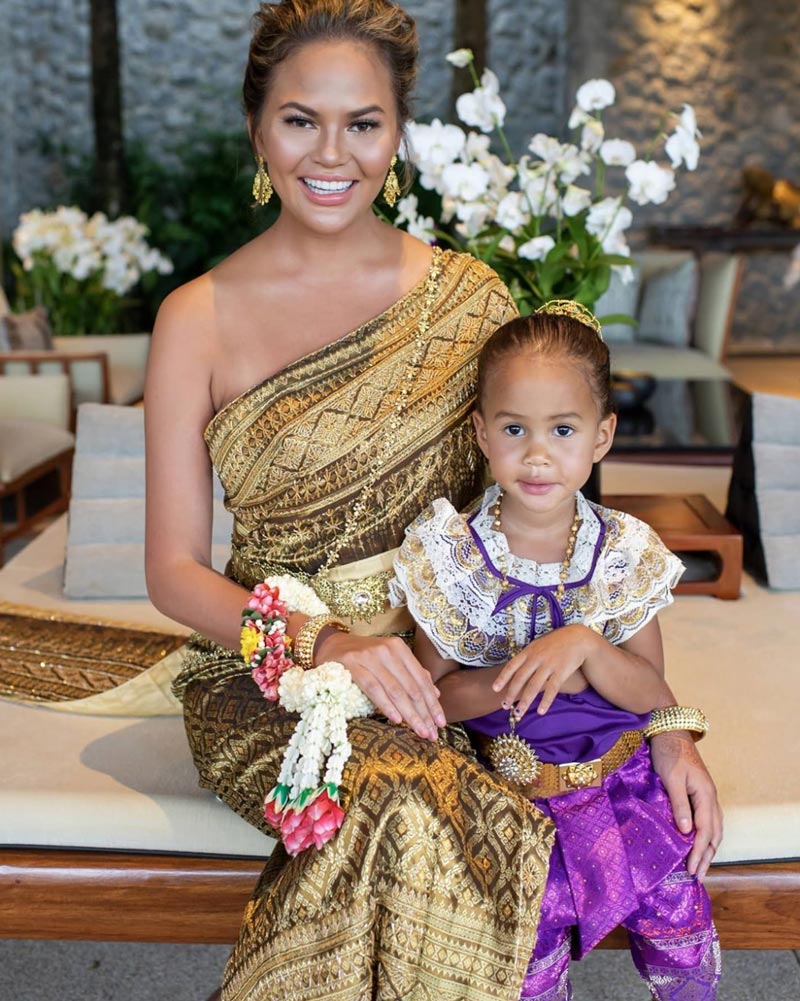 จอห์น เลเจนด์ ครอบครัว