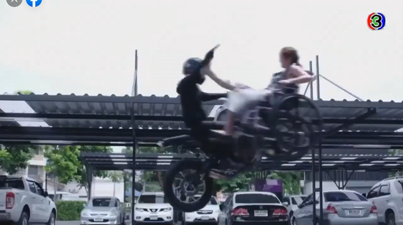 คุณแม่สวมรอย