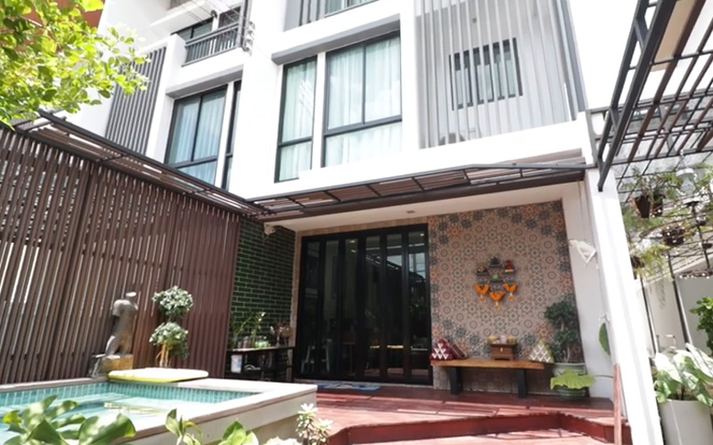 บ้าน รัศมีแข