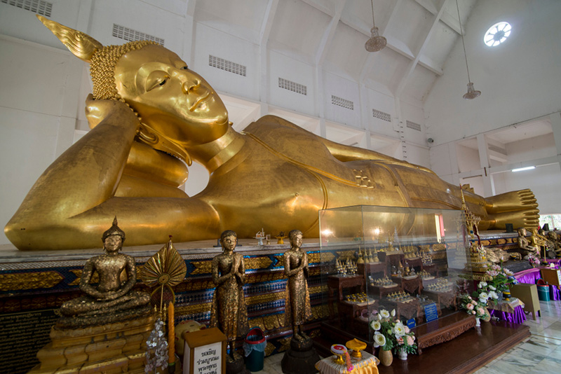 ไหว้พระปีใหม่ 2568