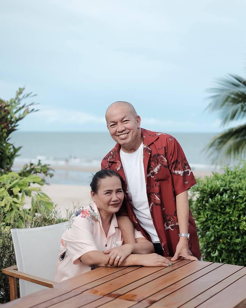 น้าค่อม ชวนชื่น