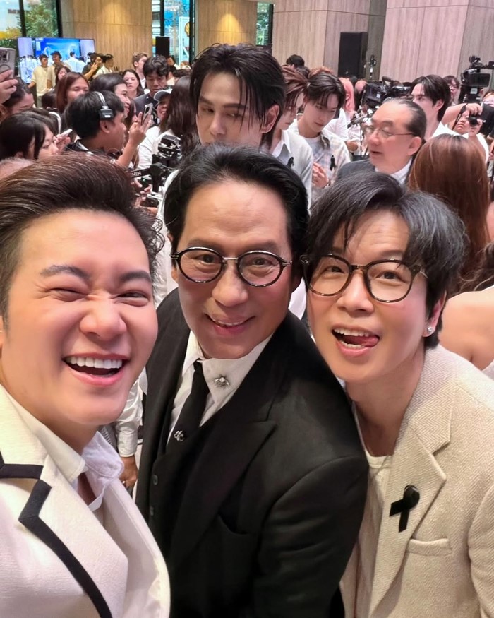   ดีเจเป้ ลงรูป ครบรอบ 42 ปี GMM Grammy 