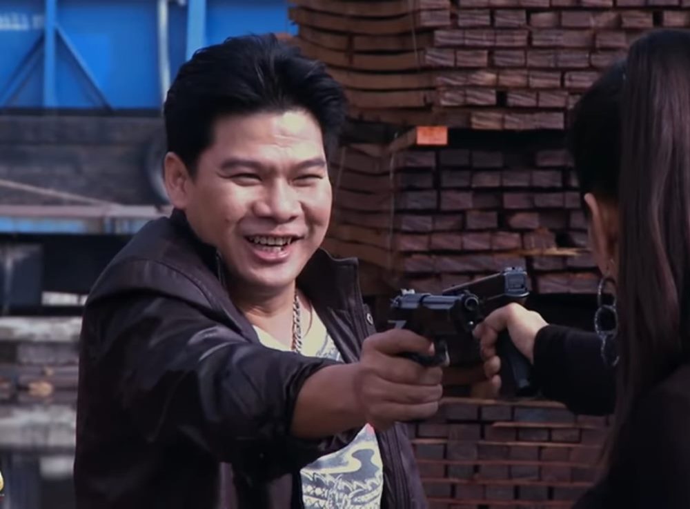 นุ้ย เชิญยิ้ม