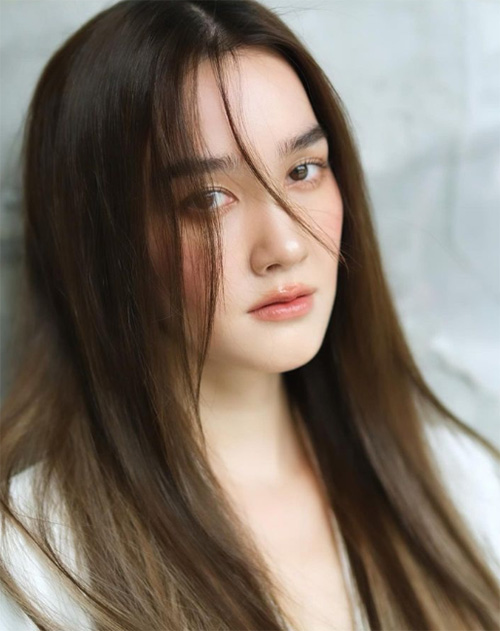 เดียร์น่า ฟลีโป ดาราลูกครึ่งหญิง