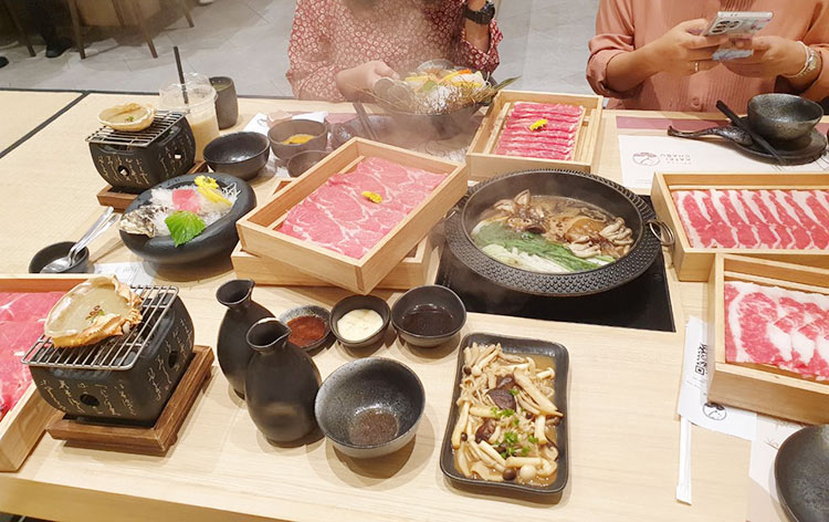 Katei Shabu (คาเทอิ ชาบู) อาหารญี่ปุ่น บุฟเฟ่ต์ชาบูสุกี้ยากี้