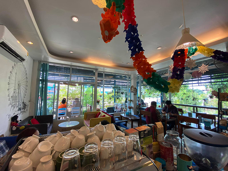 ร้านกาแฟนครพนม