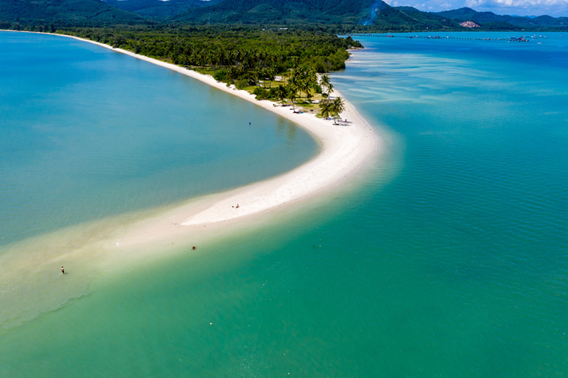 แหลมหาด เกาะยาวใหญ่