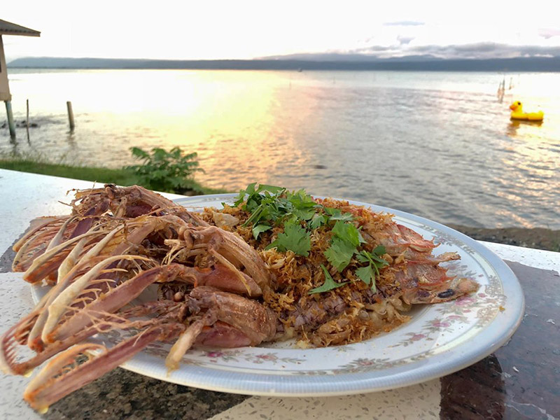 ร้านอาหารริมทะเล