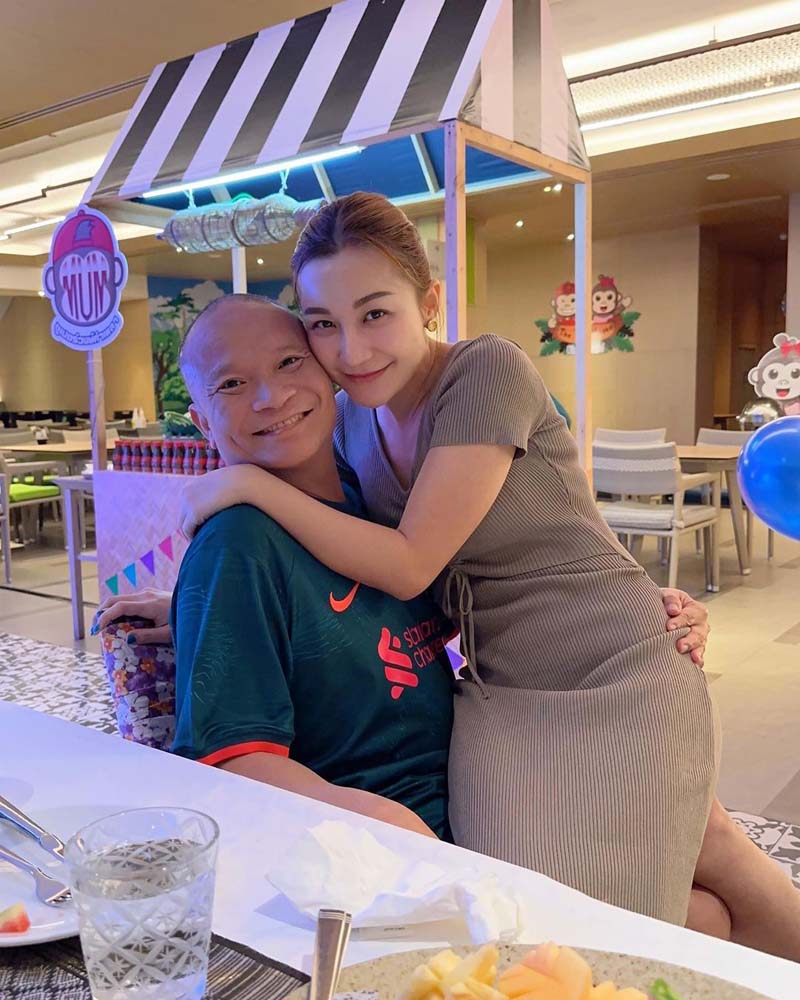 เอ็ม บุษราคัม 