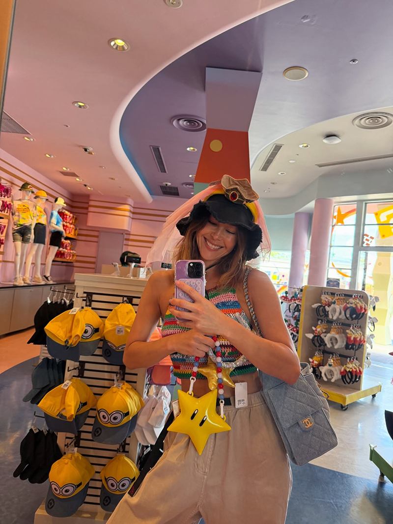 พอลล่า อวดโมเมนต์ควง เต้ บรม เดตหวานที่สวนสนุกญี่ปุ่น 