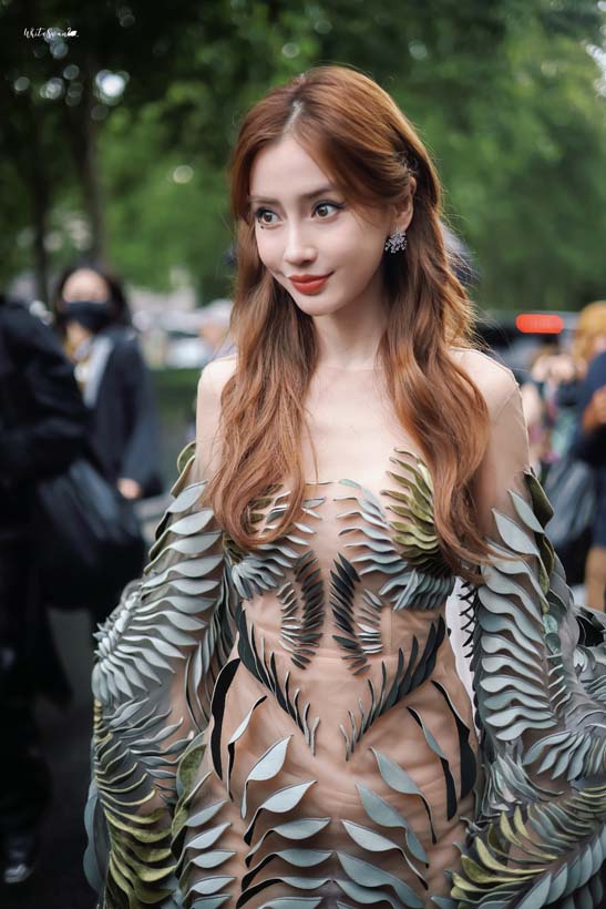 แองเจล่าเบบี้ ปารีส แฟชั่น วีก