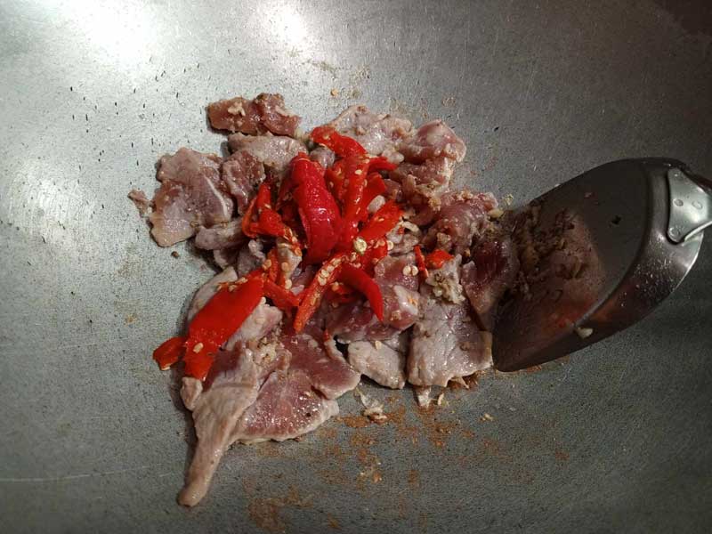 สูตรผัดผักบุ้งหมูหมัก