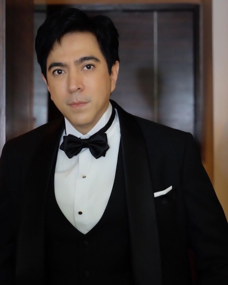 แซม ยุรนันท์