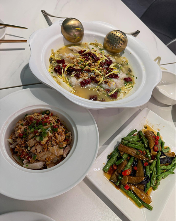 ร้านเมนูต้มปลาผักกาดดอง LT Fish Restaurant