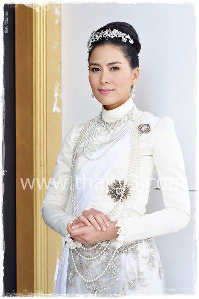 ดาราหญิง