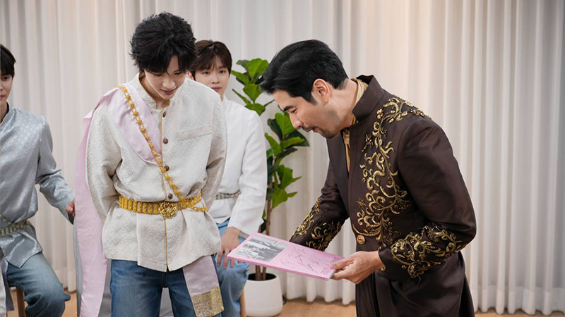 RIIZE ใส่ชุดไทยครั้งแรก