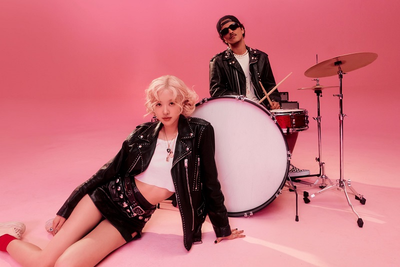 ROSE & Bruno Mars APT