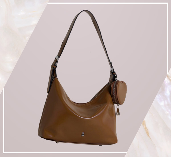 กระเป๋าสะพายสีน้ำตาล 2025 รวม 13 กระเป๋าดีไซน์สวยคลาสสิก แมตช์ง่าย จุของได้เพียบ