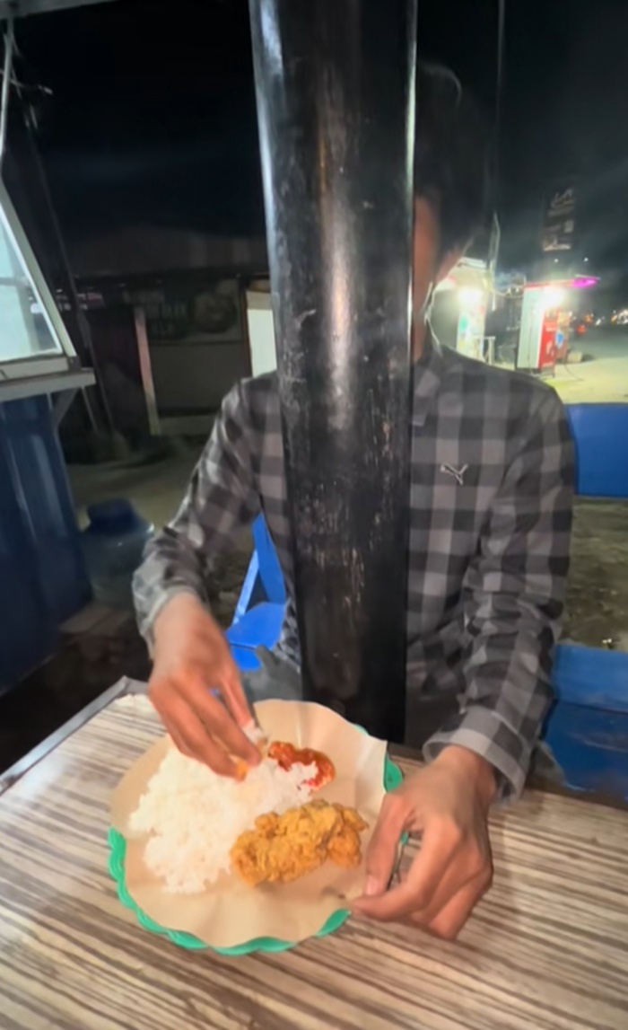 โต๊ะกินข้าว