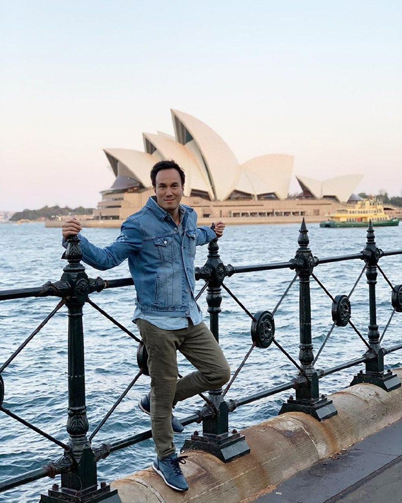 พร้อม สิริสันต์