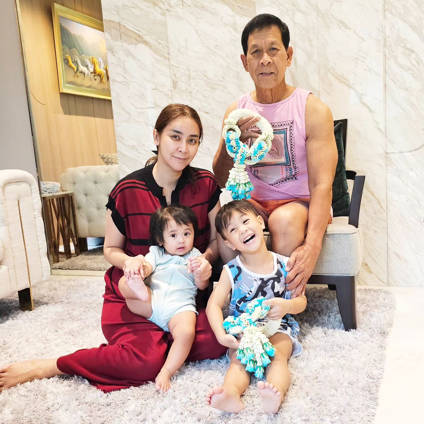 ใหม่ สุคนธวา 