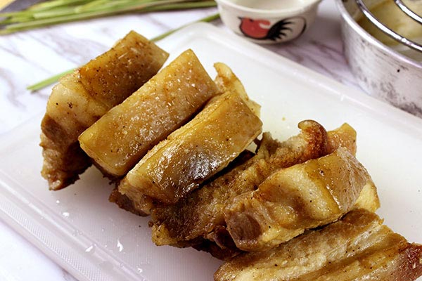 หมูกรอบเบรกแตก