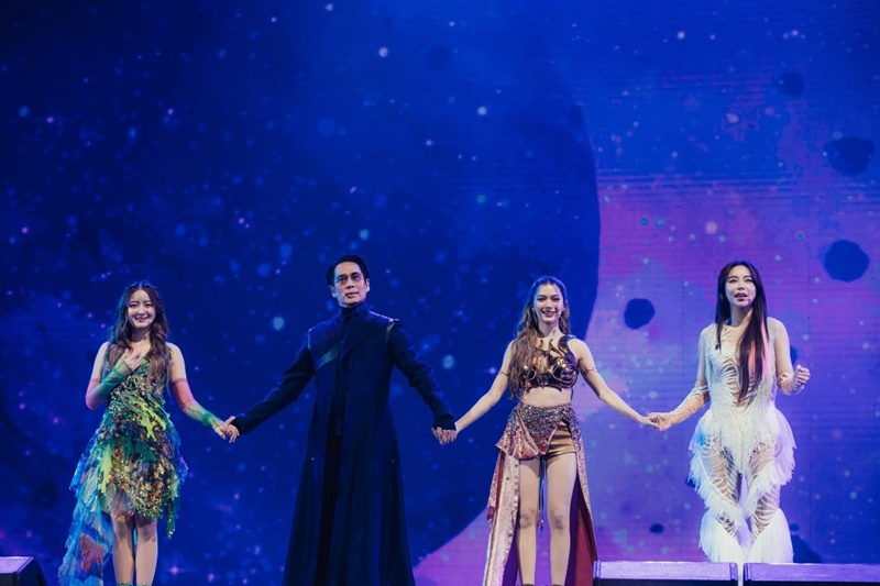 คอนเสิร์ต แบบเบิร์ดเบิร์ดโชว์