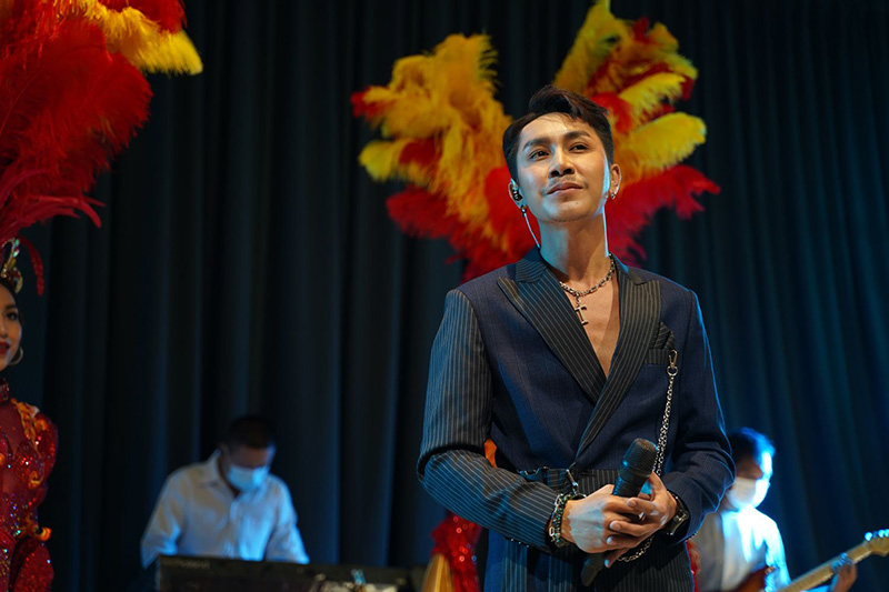 แฟนคลับจัดใหญ่ HBD ตรี ชัยณรงค์ 