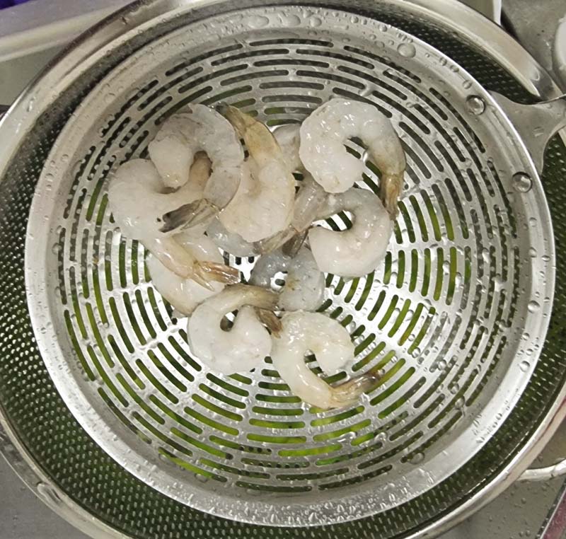 มะระผัดไข่กุ้งสด กุ้งกระเทียมผัดไข่