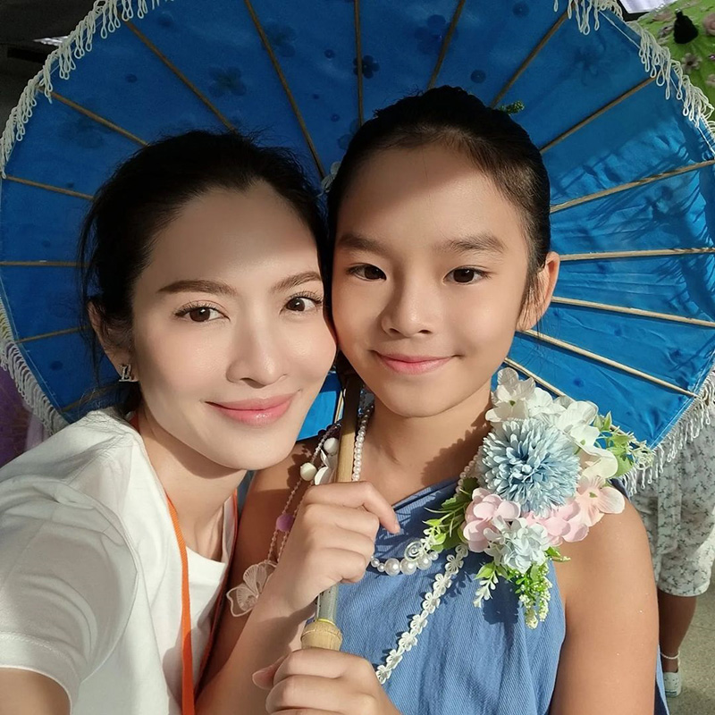 แอฟ ทักษอร 