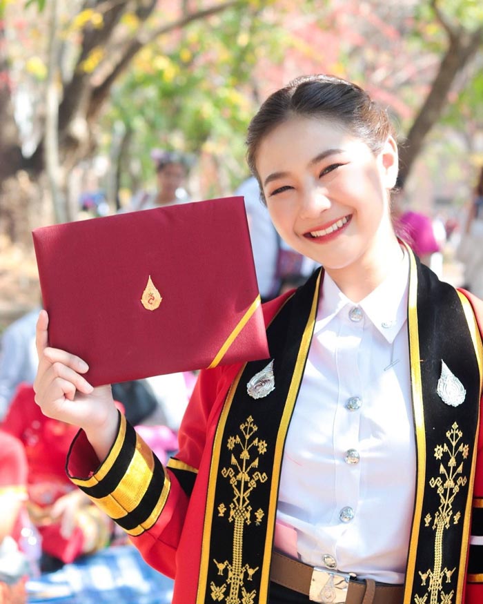 ทนายปาย เอมมิกา สุดพันธ์