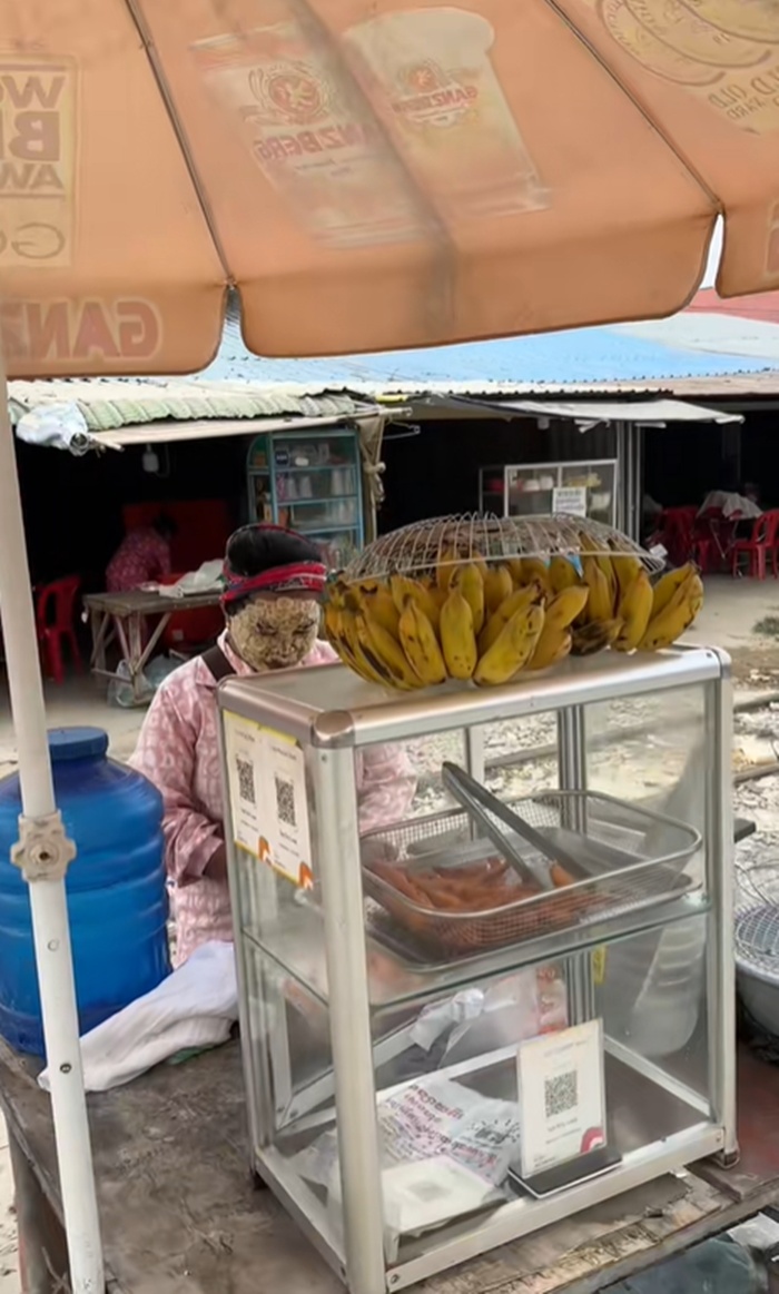 ขายกล้วยทอด