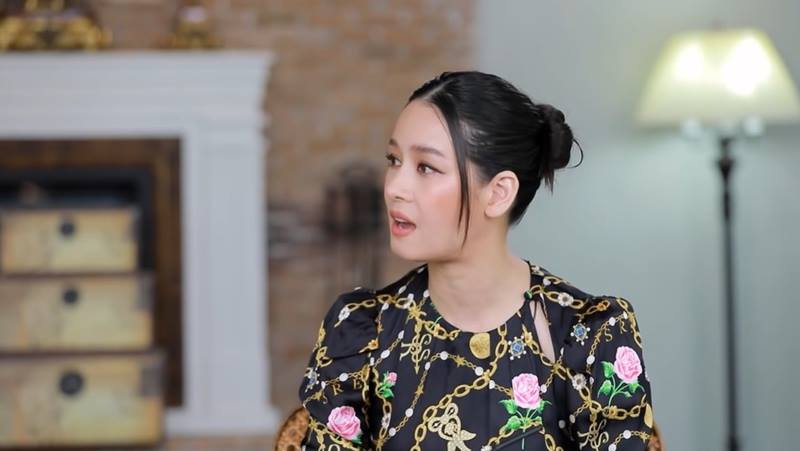 โม อมีนา