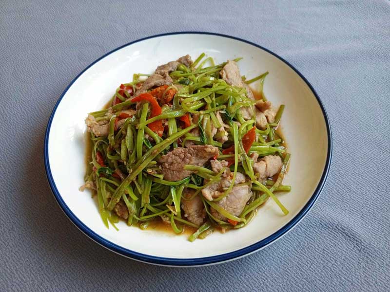 สูตรผัดผักบุ้งหมูหมัก